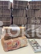 Chupo tu conchita y te doy hasta 50 mil por chupartela hasta que ya no puedas acabar mas en mi boca